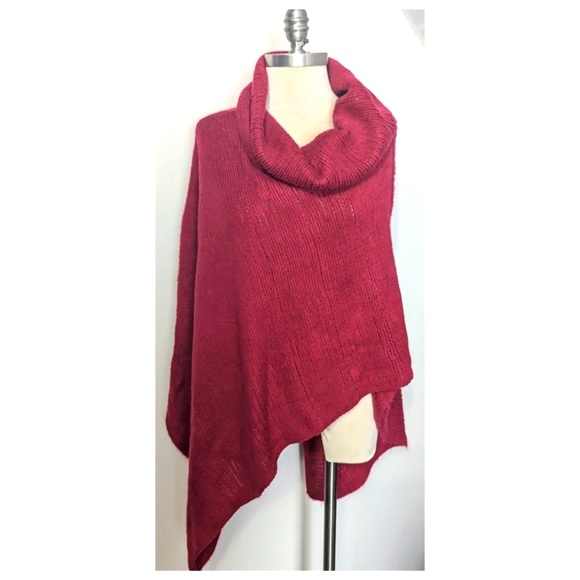 David & Young Poncho - Picture 1 of 3